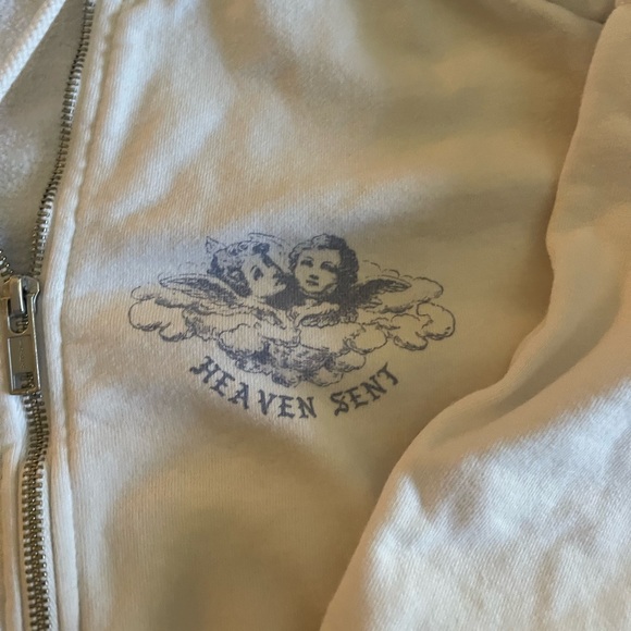 Brandy Melville white zip up heaven sent hoodie SOLD OUT - Picture 3 of 7
